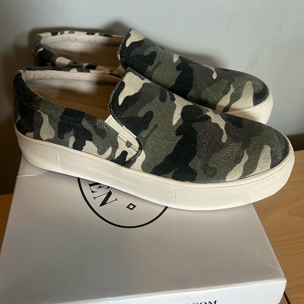 Steve Madden Gills-C Shoes